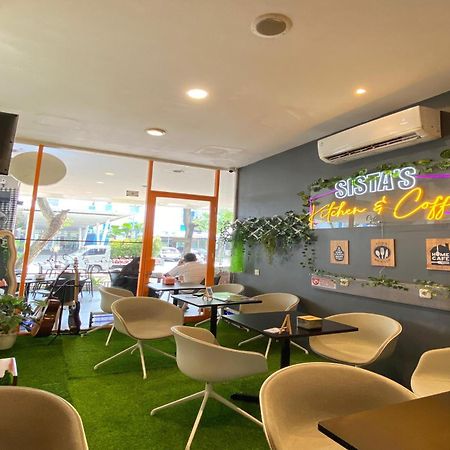 Hariss Inn Bandara ทังเกอรัง ภายนอก รูปภาพ